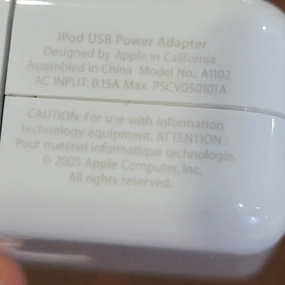 GENUINE APPLE USB POWER ADAPTER A1102